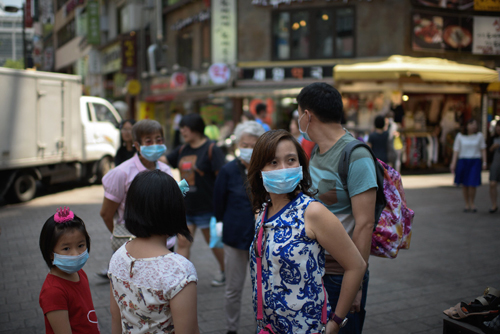 Nỗi sợ bao trùm Hàn Quốc vì dịch MERS ảnh 2